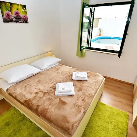 Allegro Apartment Sukosan