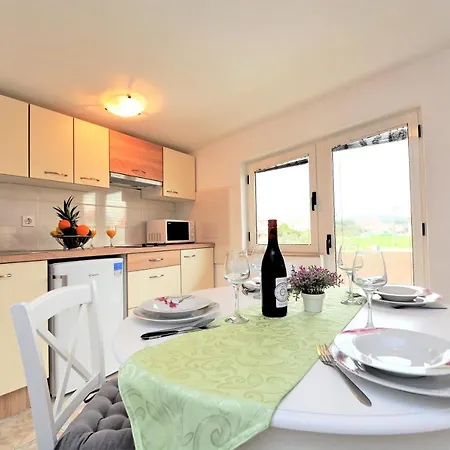 Apartment Allegro Sukosan