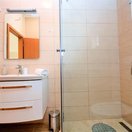 Allegro Apartment Sukosan